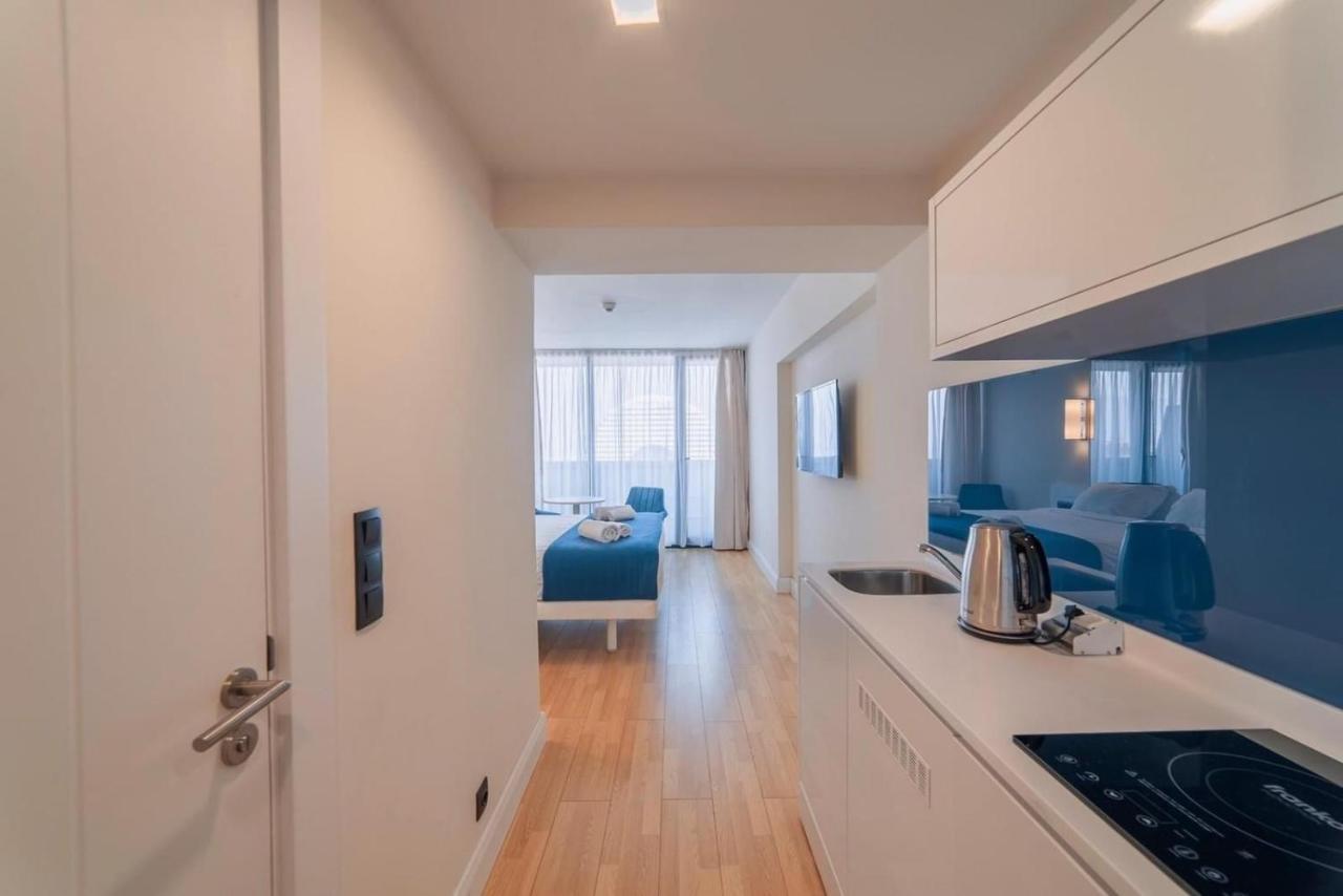 Orbi City Suite バトゥーミ エクステリア 写真